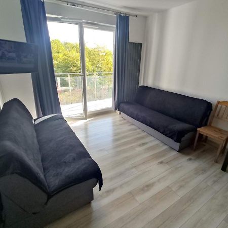 1110 Smialego 39 - Tanie Pokoje W Apartamencie - Samodzielne Zameldowanie - Self Check In Познань Экстерьер фото