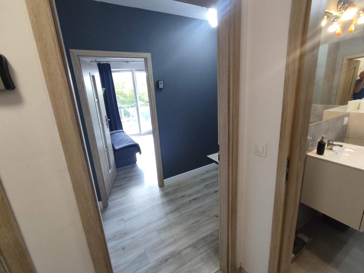 1110 Smialego 39 - Tanie Pokoje W Apartamencie - Samodzielne Zameldowanie - Self Check In Познань Экстерьер фото