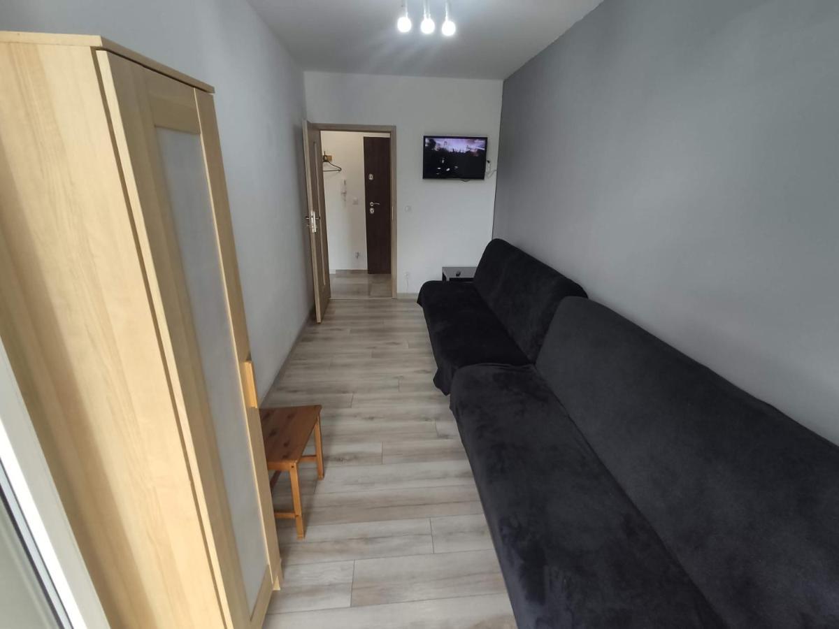 1110 Smialego 39 - Tanie Pokoje W Apartamencie - Samodzielne Zameldowanie - Self Check In Познань Экстерьер фото