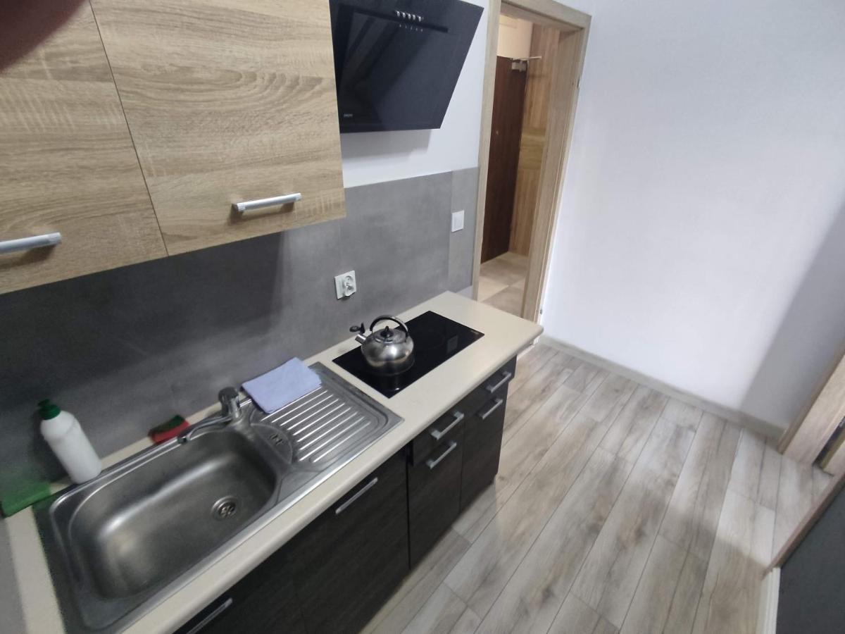 1110 Smialego 39 - Tanie Pokoje W Apartamencie - Samodzielne Zameldowanie - Self Check In Познань Экстерьер фото