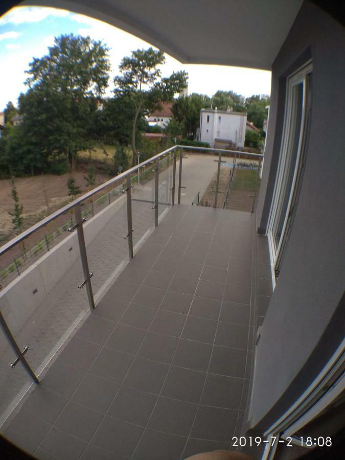 1110 Smialego 39 - Tanie Pokoje W Apartamencie - Samodzielne Zameldowanie - Self Check In Познань Экстерьер фото